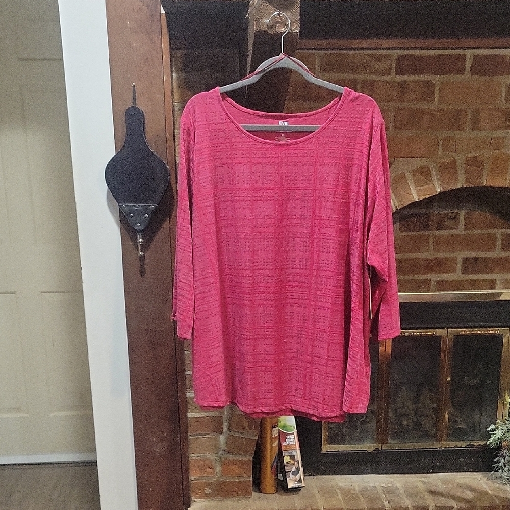 EVRI Women's Fuchsia Blouse